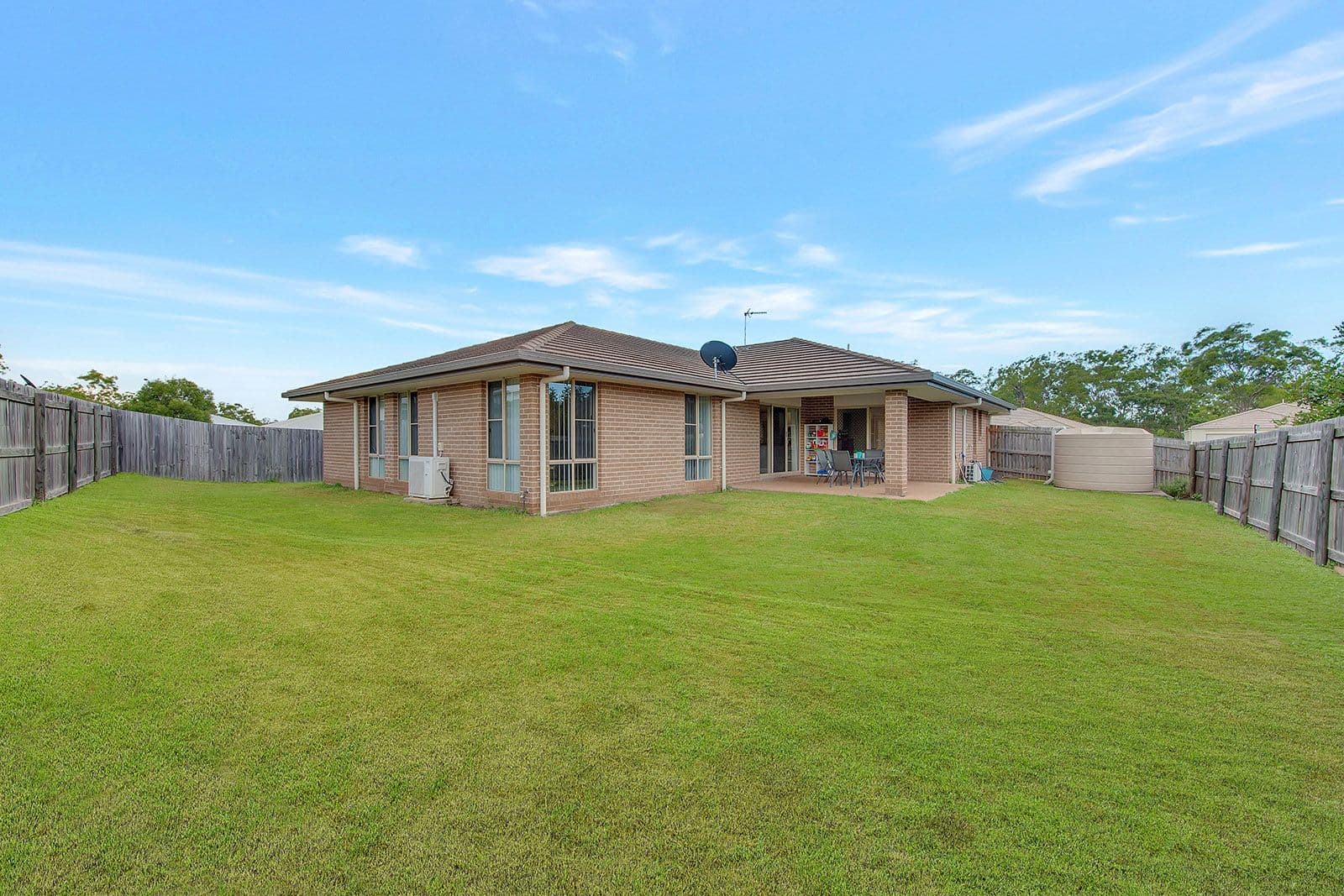 18 Daintree Boulevard, New Auckland QLD 4680, New Auckland - Thumbnail 2