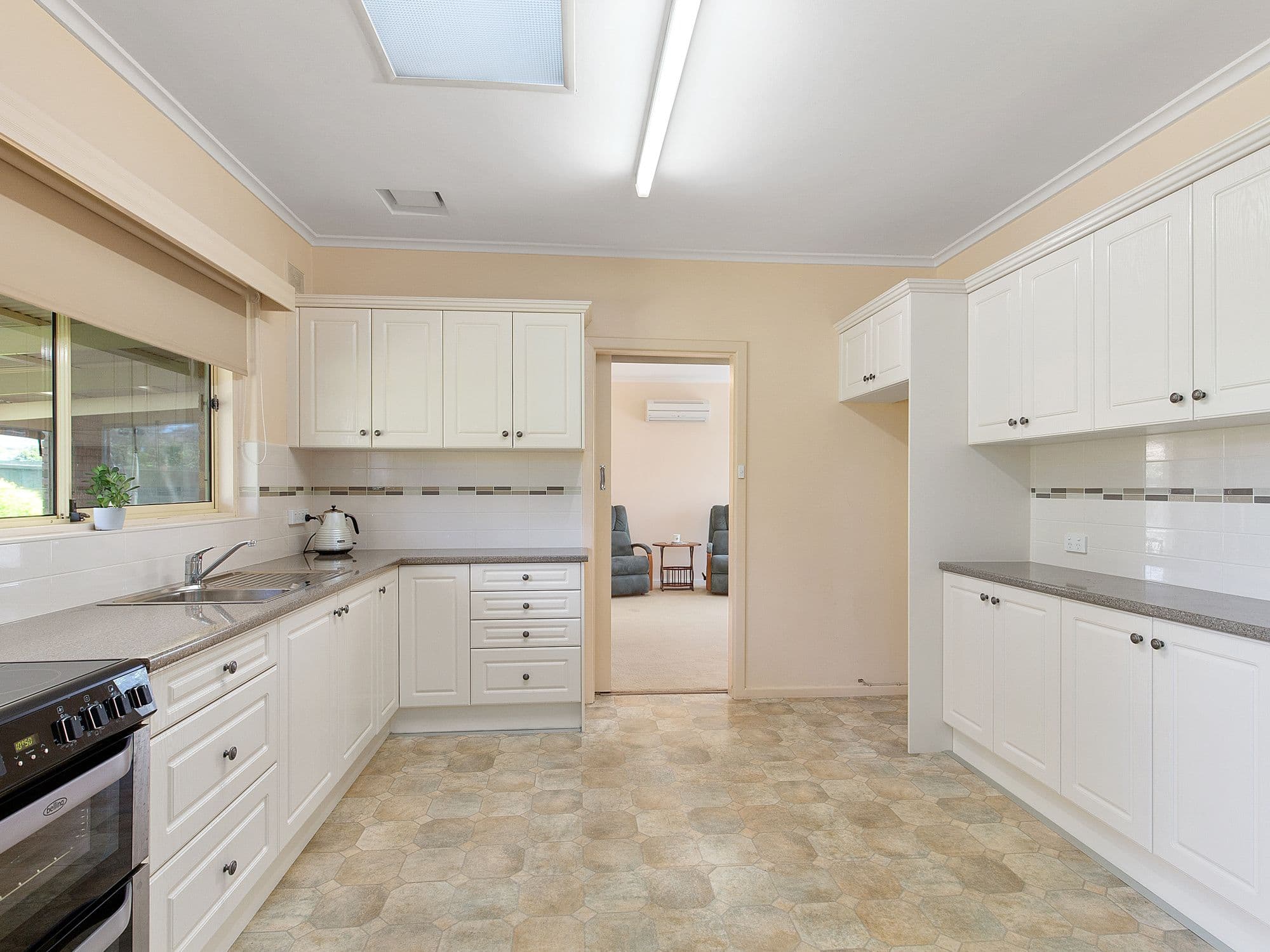 21 Harrow Road, Reynella SA 5161, Reynella - Thumbnail 3