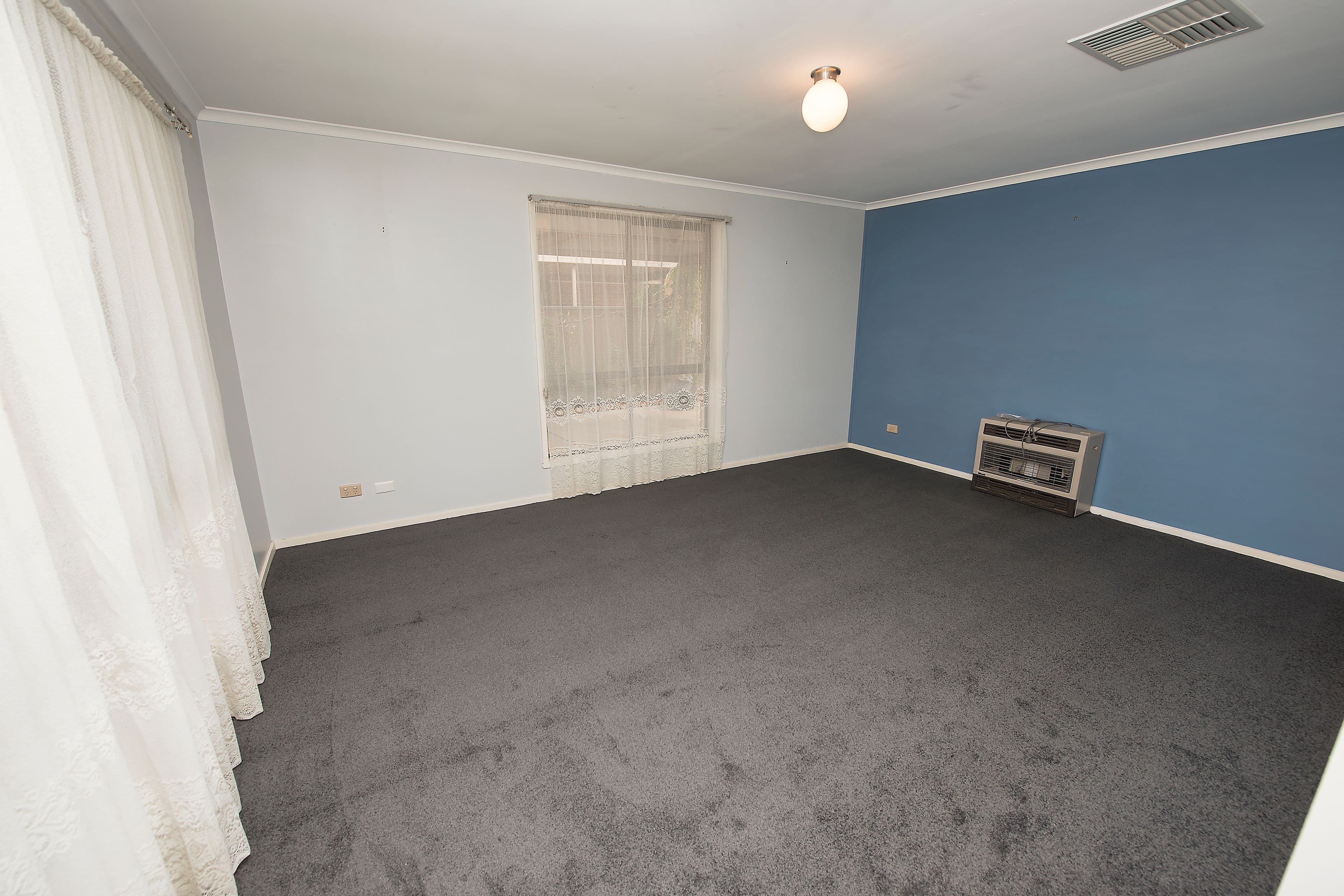 12 Poole Boulevard, Swan Hill VIC 3585, Swan Hill - Thumbnail 2