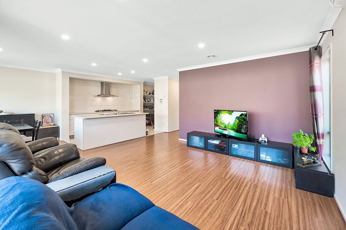 9 Rhinelander Close, Clyde North VIC 3978, Clyde North - Thumbnail 8