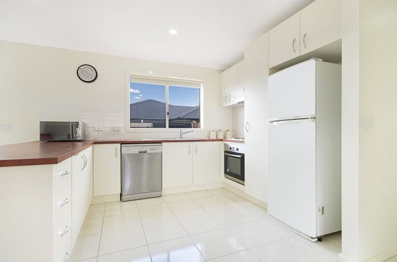 112 Moreillon Boulevard, Bannockburn VIC 3331, Bannockburn - Thumbnail 3