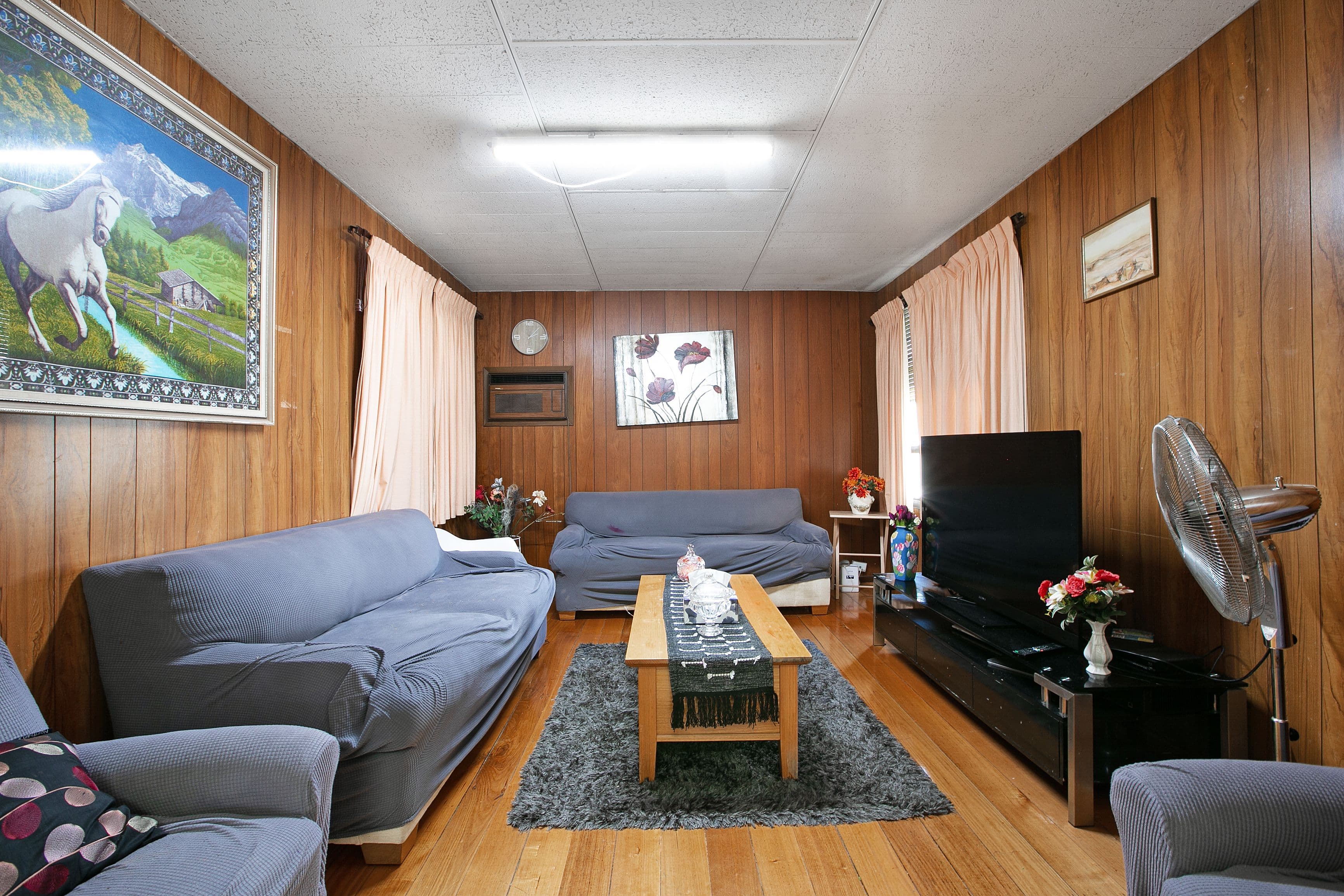 44 Eisenhower Street, Reservoir VIC 3073, Reservoir - Thumbnail 2