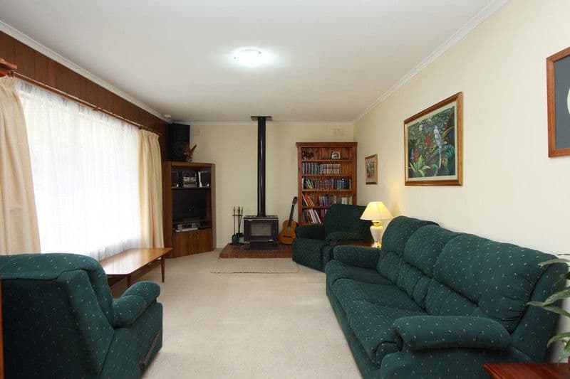 24 Desmond Avenue, POORAKA SA 5095, Pooraka - Thumbnail 2