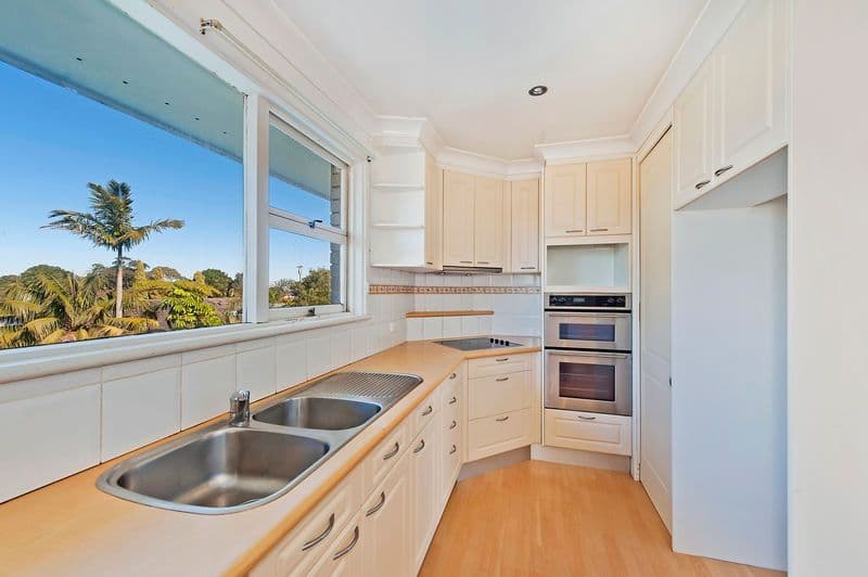 13 Rathowen Parade, KILLARNEY HEIGHTS NSW 2087, Killarney Heights - Thumbnail 3