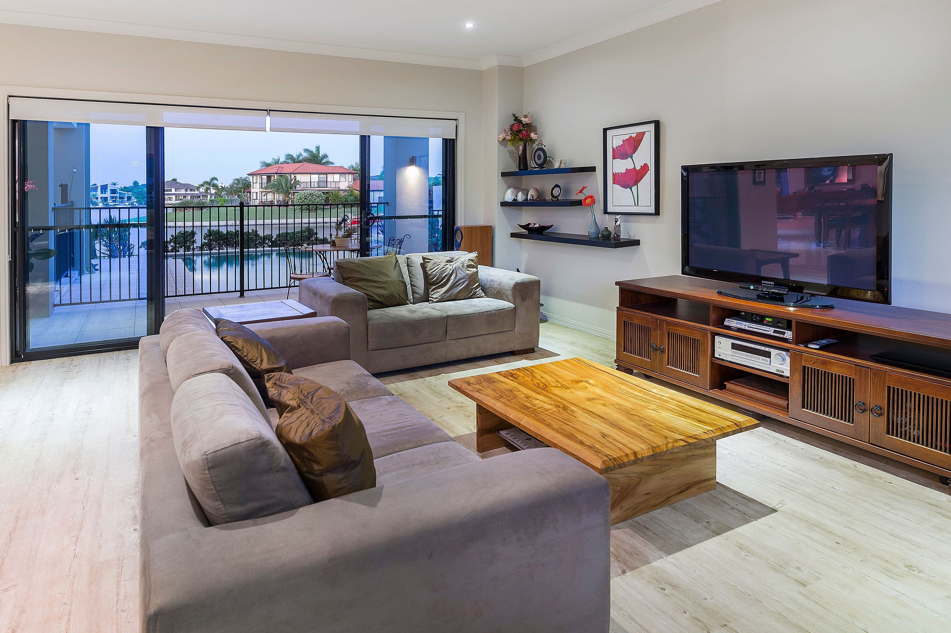 25 Sabrina Avenue, Helensvale QLD 4212, Helensvale - Thumbnail 4