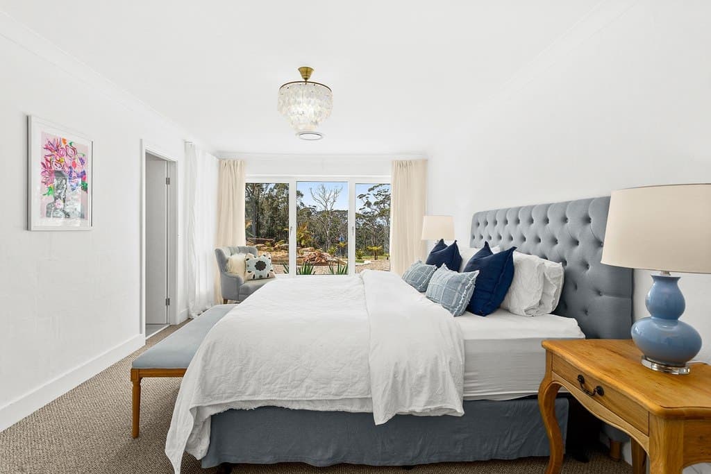 115 Newbury Drive, Penrose - Thumbnail 2