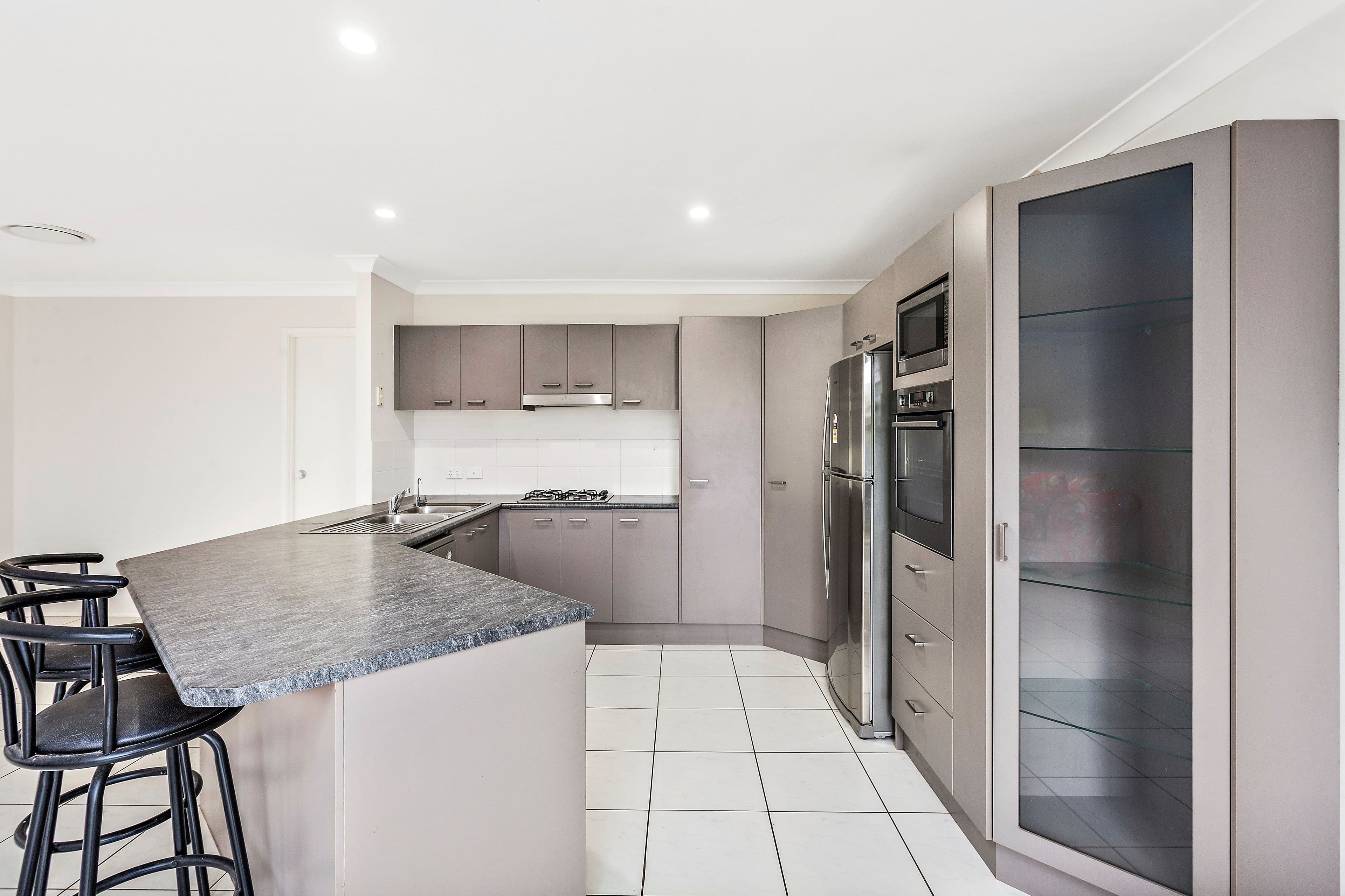 65 Rondanella Drive, Kanahooka - Thumbnail 3