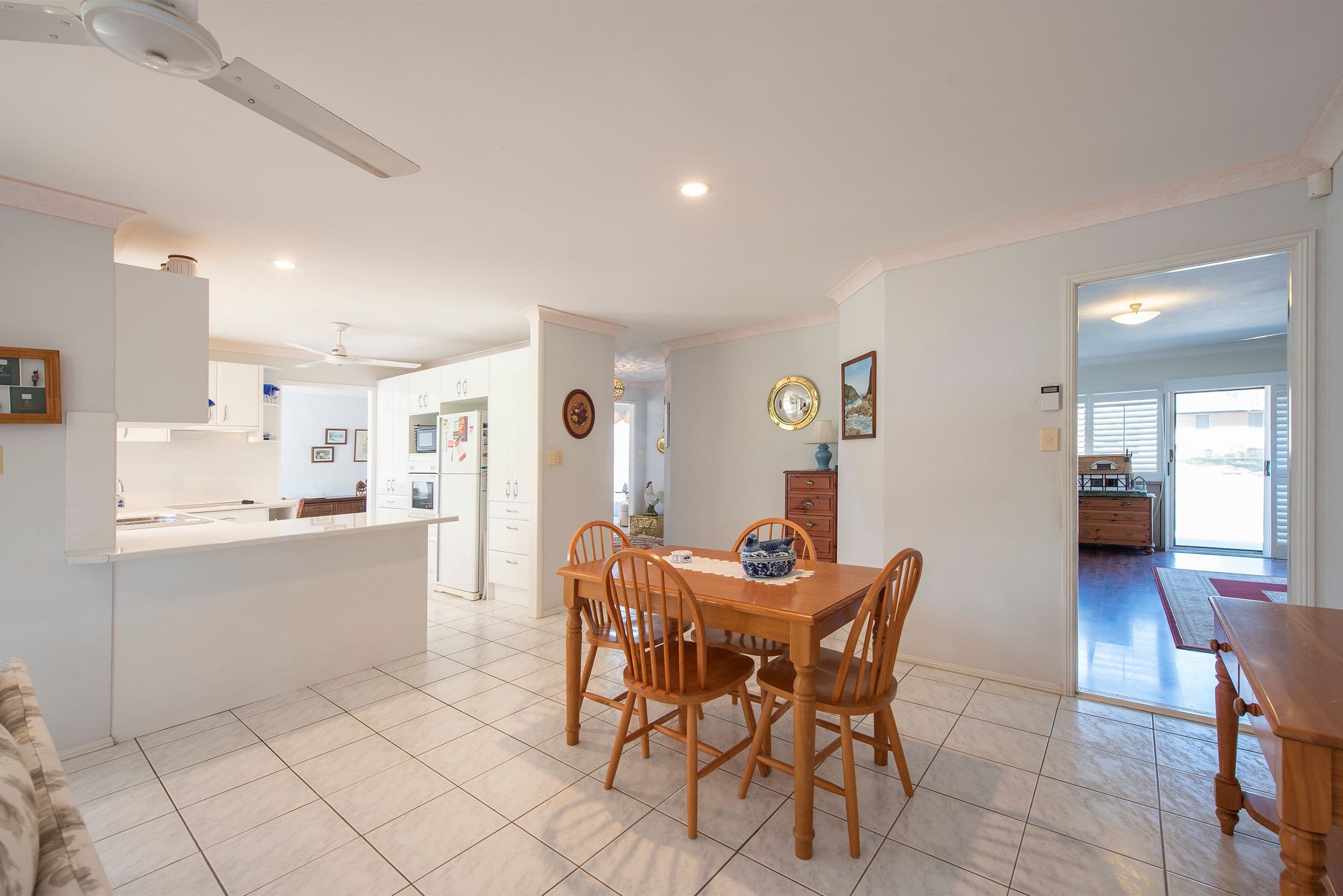4 Laura Anne Drive, Windaroo QLD 4207, Windaroo - Thumbnail 6