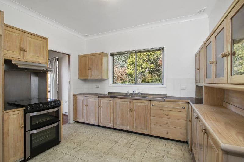 1394 Bells Line Of Road, Kurrajong Heights - Thumbnail 4