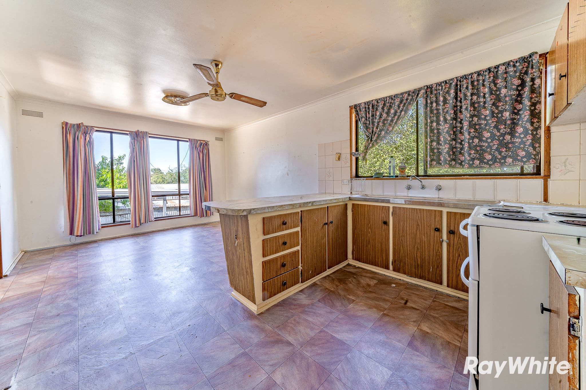 18 Railway Terrace, Kangaroo Flat VIC 3555, Kangaroo Flat - Thumbnail 5