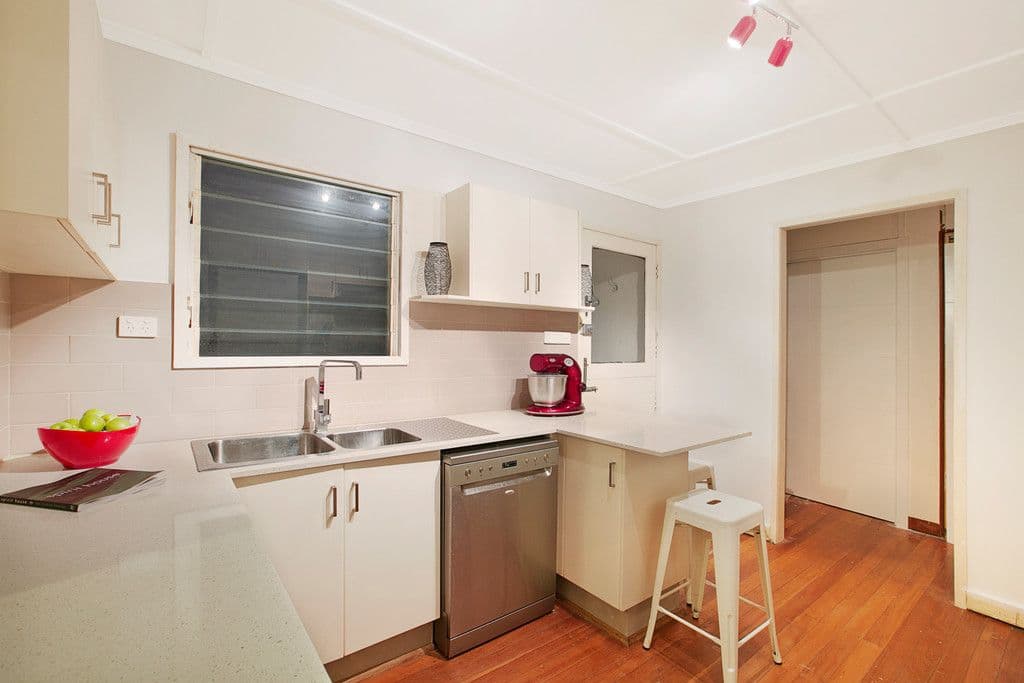 12 Justin Street, Holland Park West QLD 4121, Holland Park West - Thumbnail 8