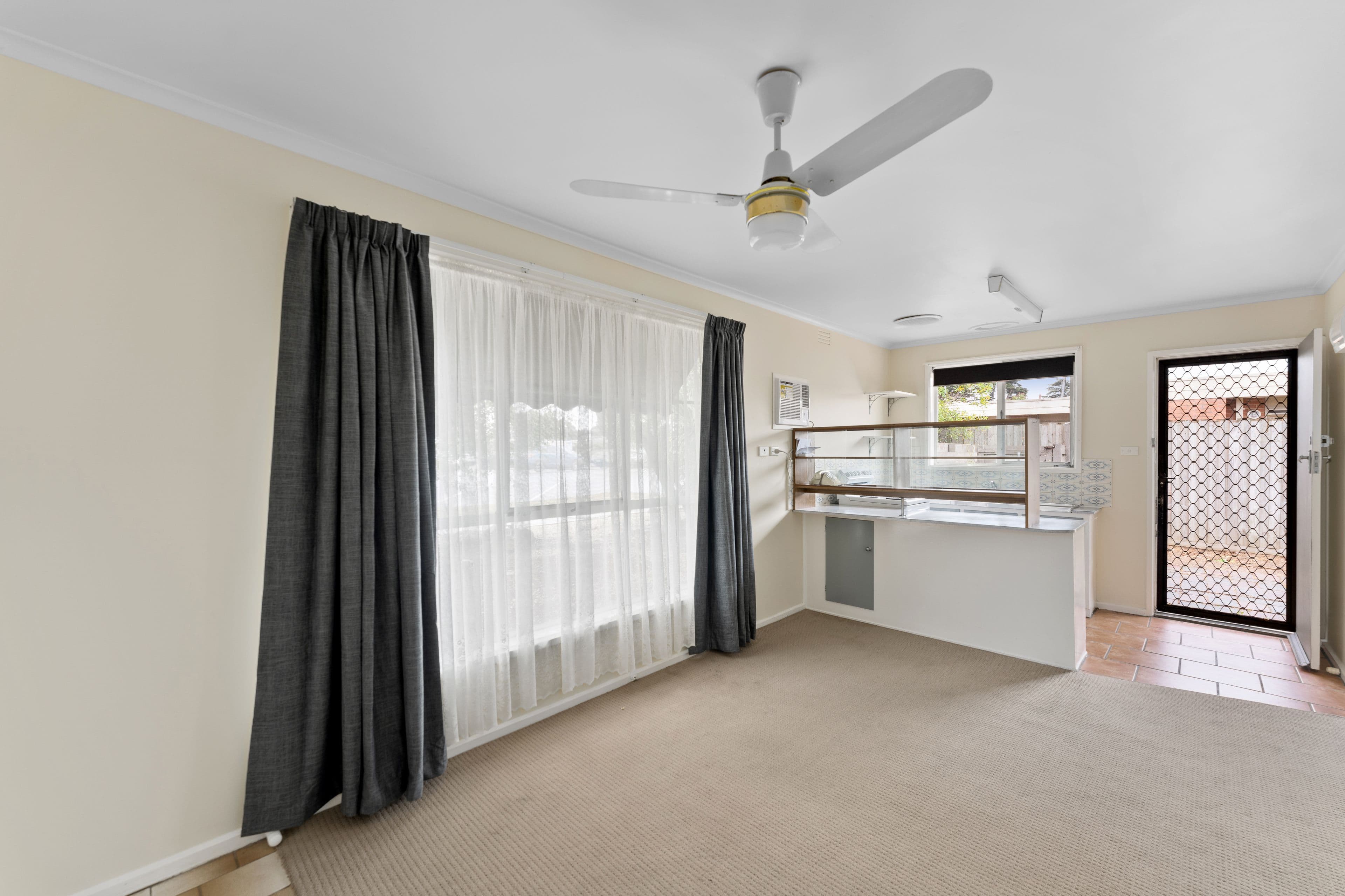 5 Evans Street, Sunbury VIC 3429, Sunbury - Thumbnail 2