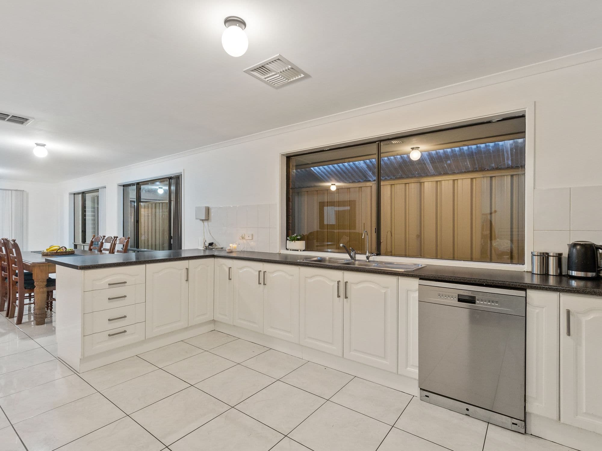 703 Grand Boulevard, Seaford Meadows SA 5169, Seaford Meadows - Thumbnail 8