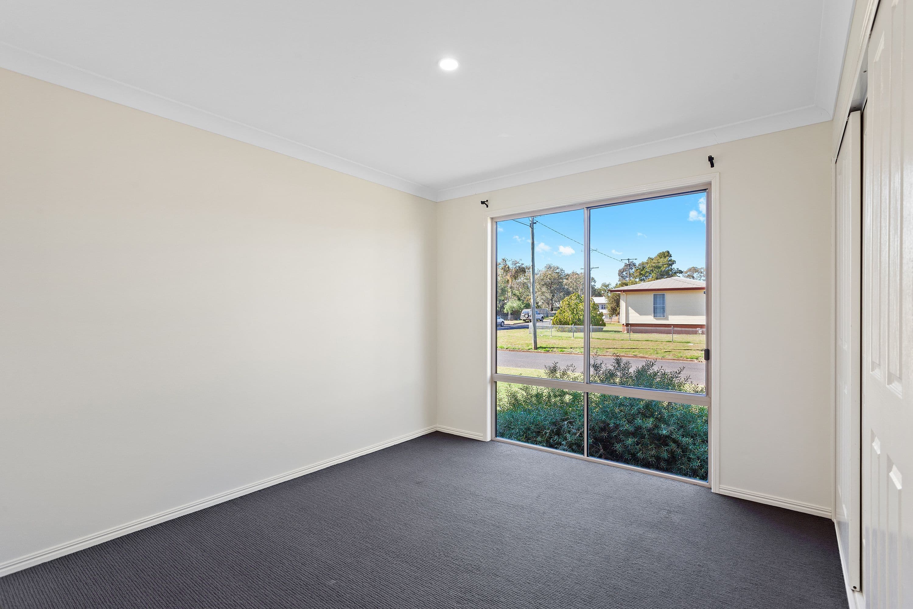 6 Milligan Street, Oakey QLD 4401, Oakey - Thumbnail 5