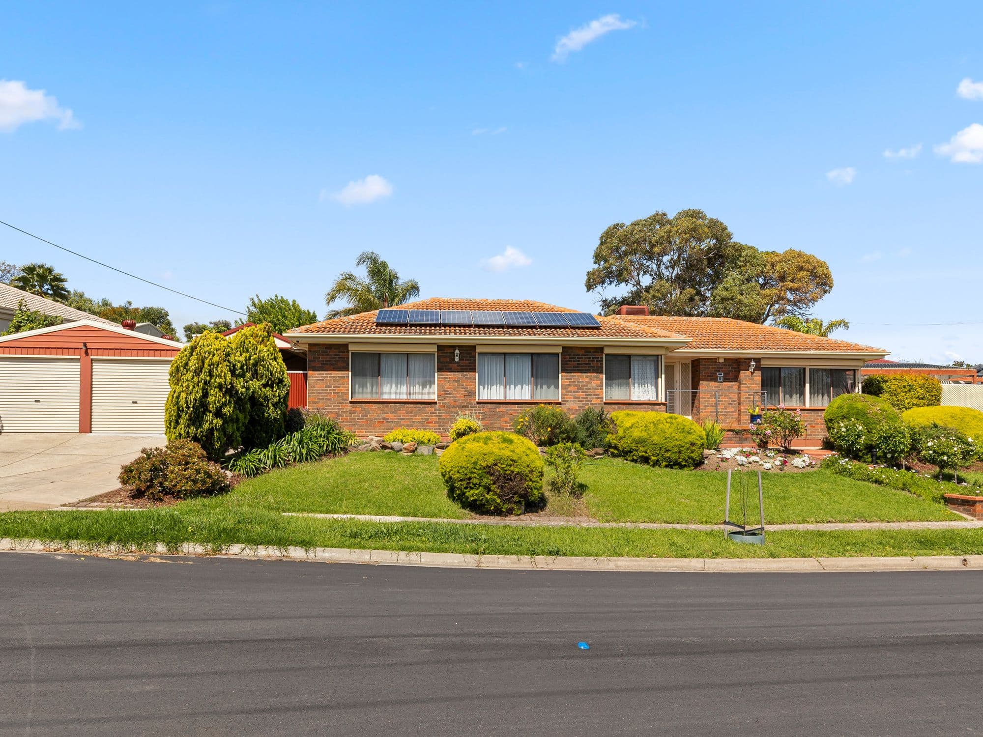 10 Parklands Crescent, Reynella SA 5161, Reynella - Thumbnail 2