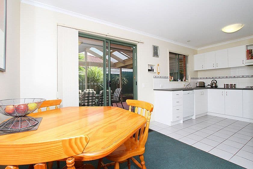 68 Stanley Jones Drive, SOUTH MORANG VIC 3752, South Morang - Thumbnail 3