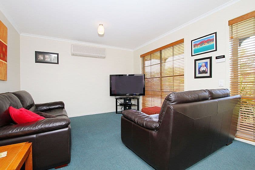 68 Stanley Jones Drive, SOUTH MORANG VIC 3752, South Morang - Thumbnail 4