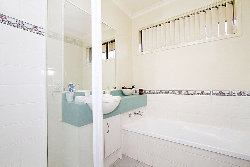 68 Stanley Jones Drive, SOUTH MORANG VIC 3752, South Morang - Thumbnail 6