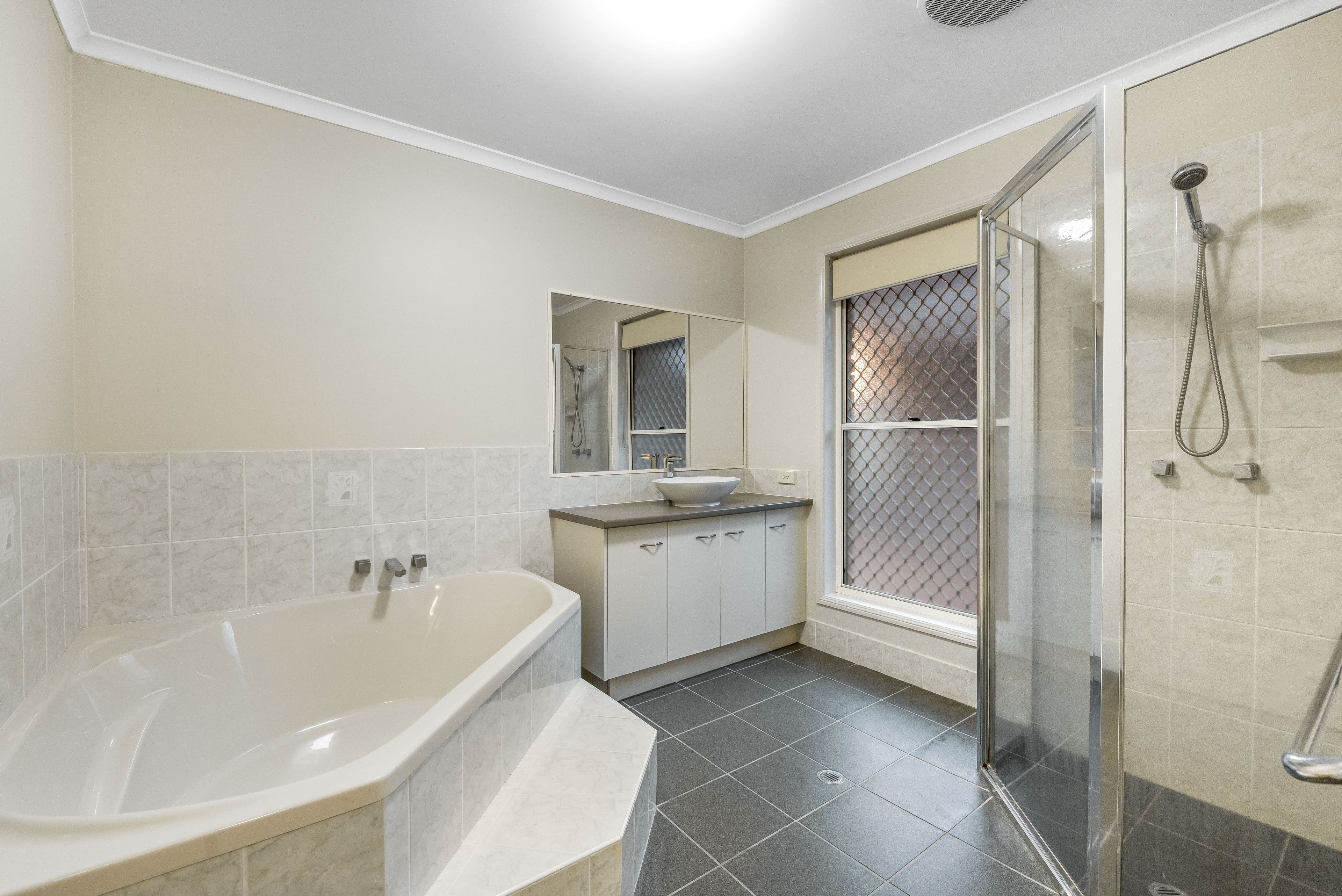 1 Rosemary Avenue, Glenview QLD 4553, Glenview - Thumbnail 7