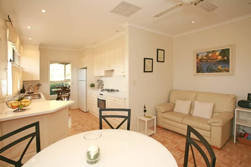 27 Browning Drive, GLEN WAVERLEY VIC 3150, Glen Waverley - Thumbnail 7