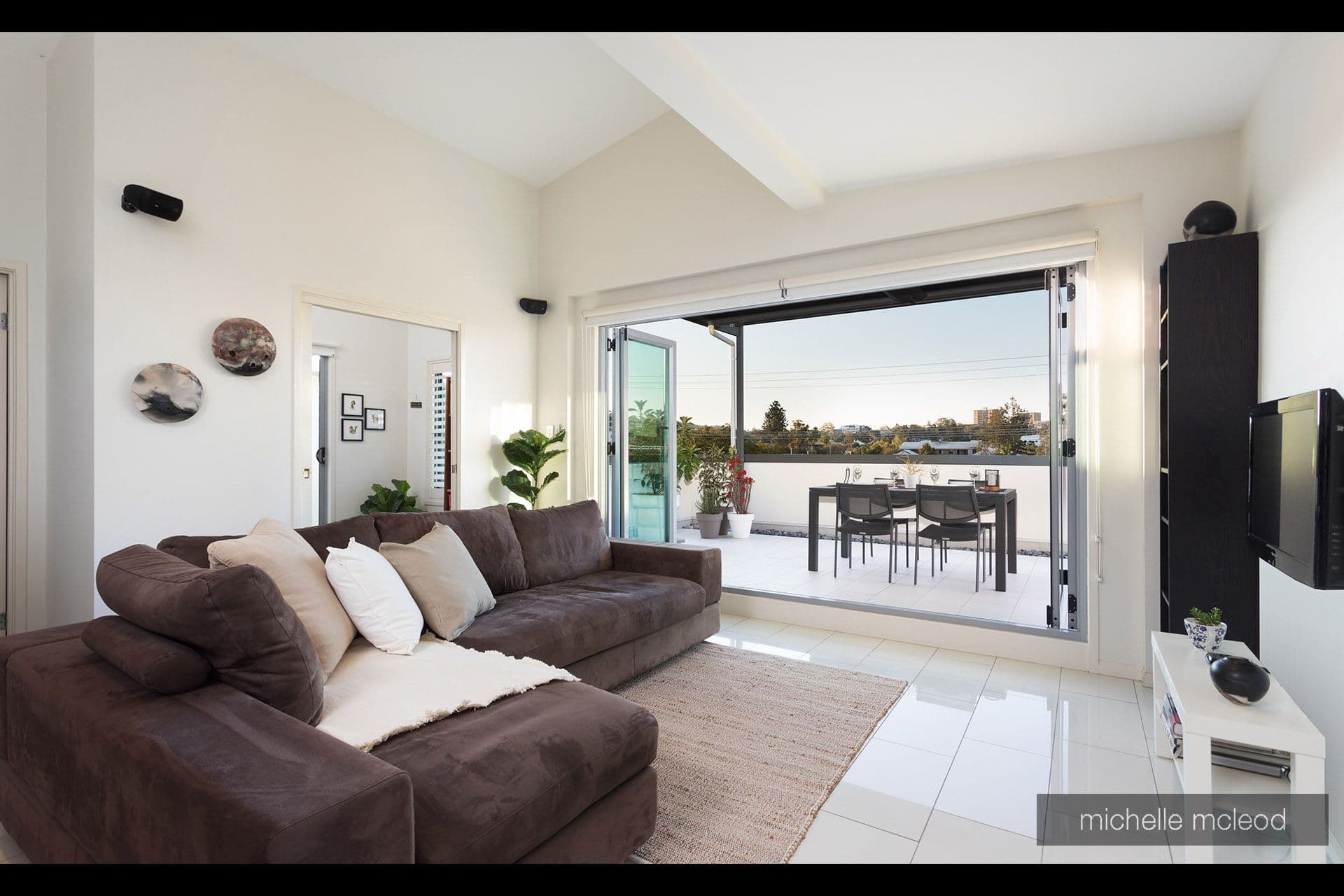 51 Lambert Road, Indooroopilly QLD 4068, Indooroopilly - Thumbnail 4