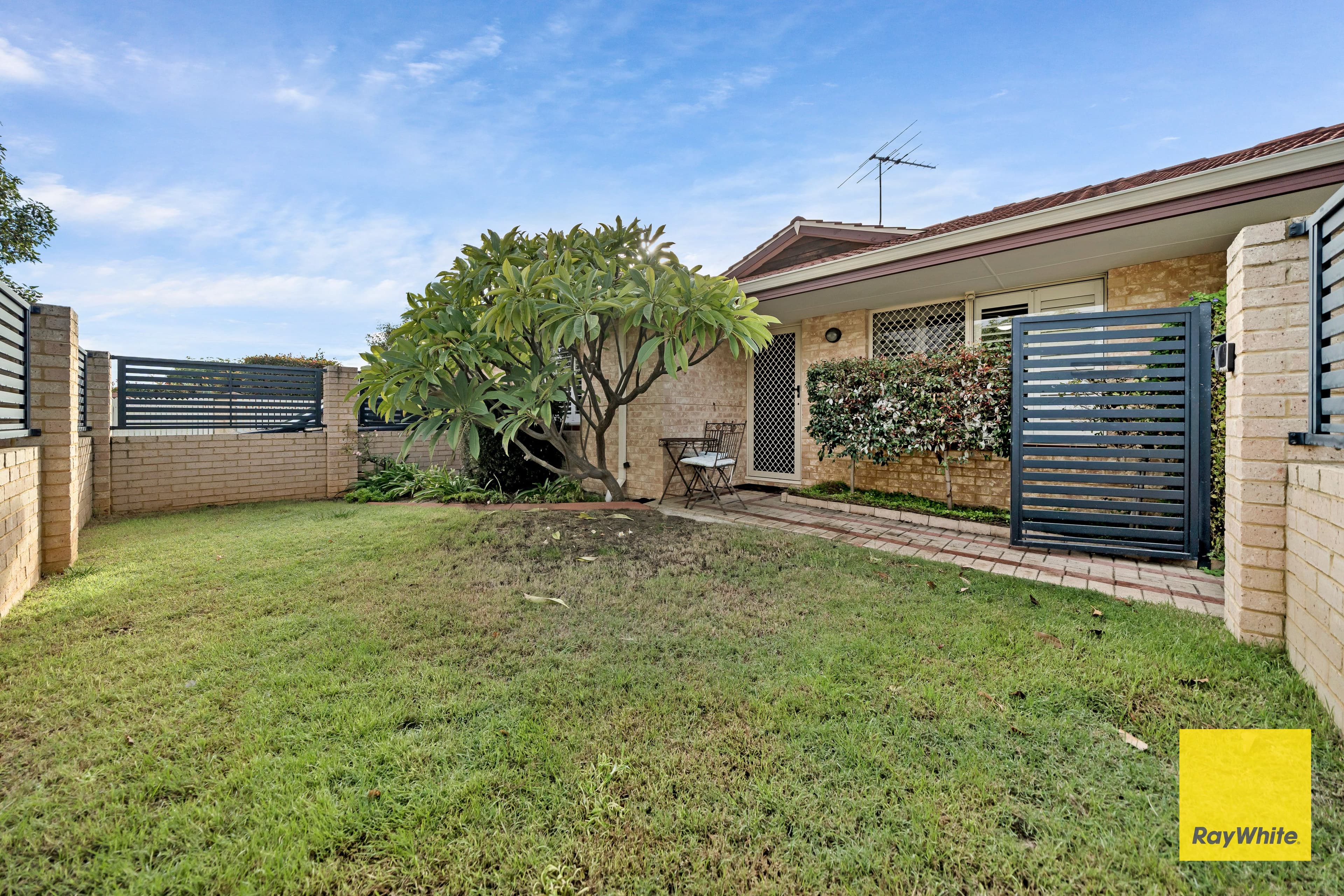 36 Newhaven Way, Nollamara WA 6061, Nollamara - Thumbnail 2