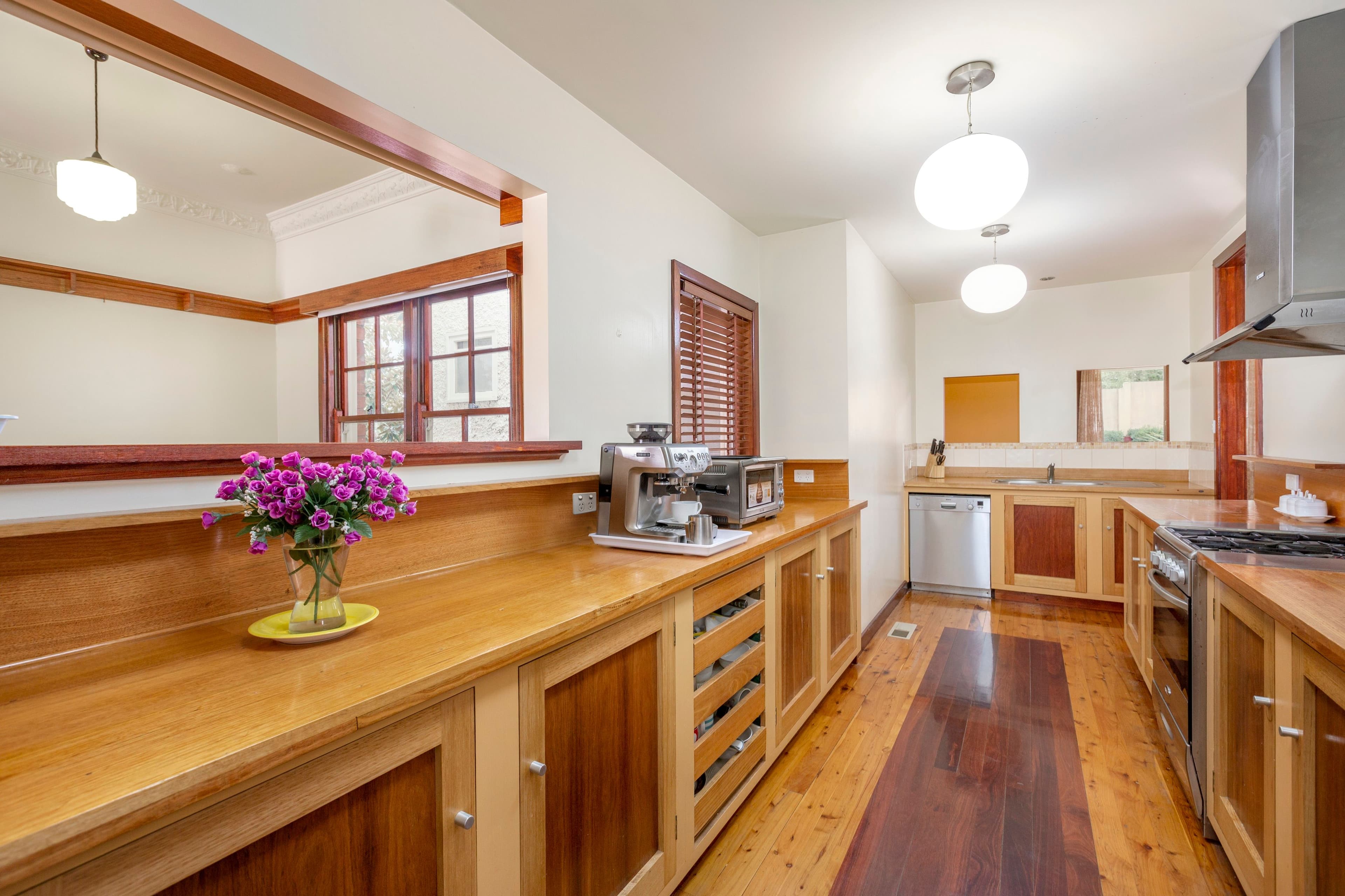 16 Galt Street, Box Hill North VIC 3129, Box Hill North - Thumbnail 3