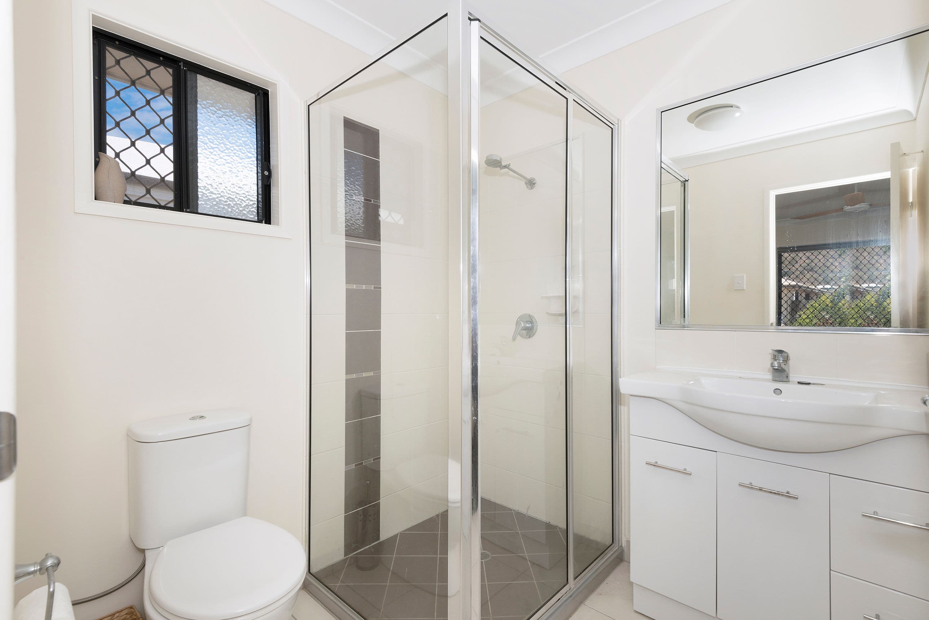 66 Ellsworth Drive, Mount Louisa QLD 4814, Mount Louisa - Thumbnail 5
