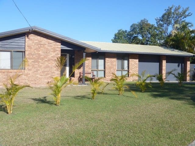 4 Dame Pattie Avenue, CLINTON QLD 4680, Clinton - Image 1