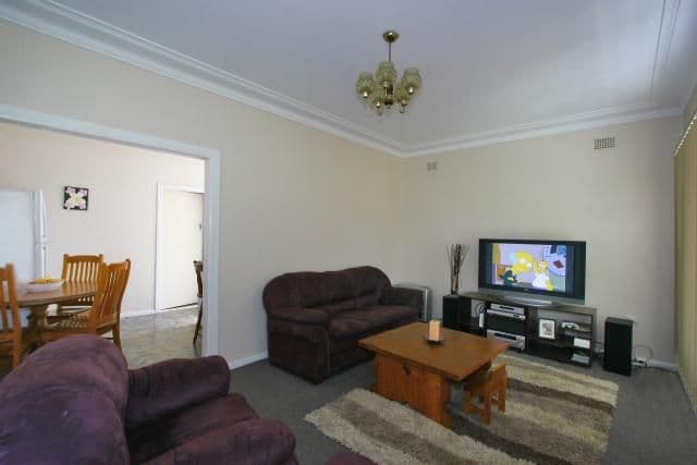 1 Bass Street, BARRACK HEIGHTS NSW 2528, Barrack Heights - Thumbnail 2