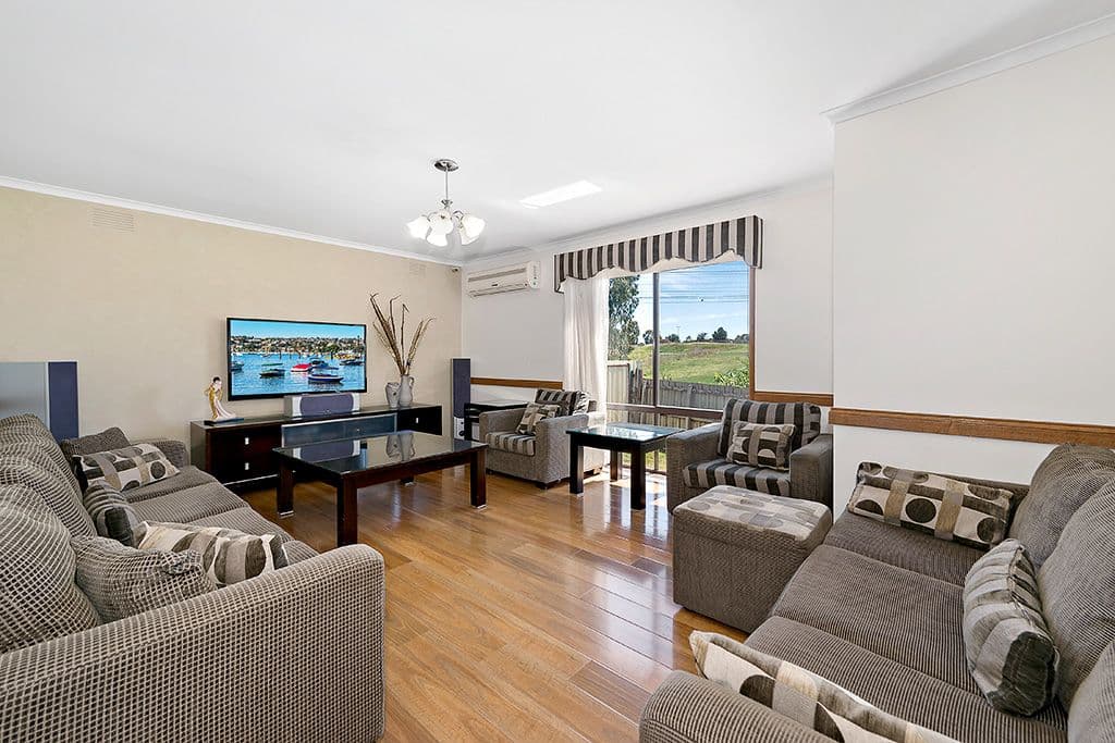 48 Casey Drive, Lalor VIC 3075, Lalor - Thumbnail 2