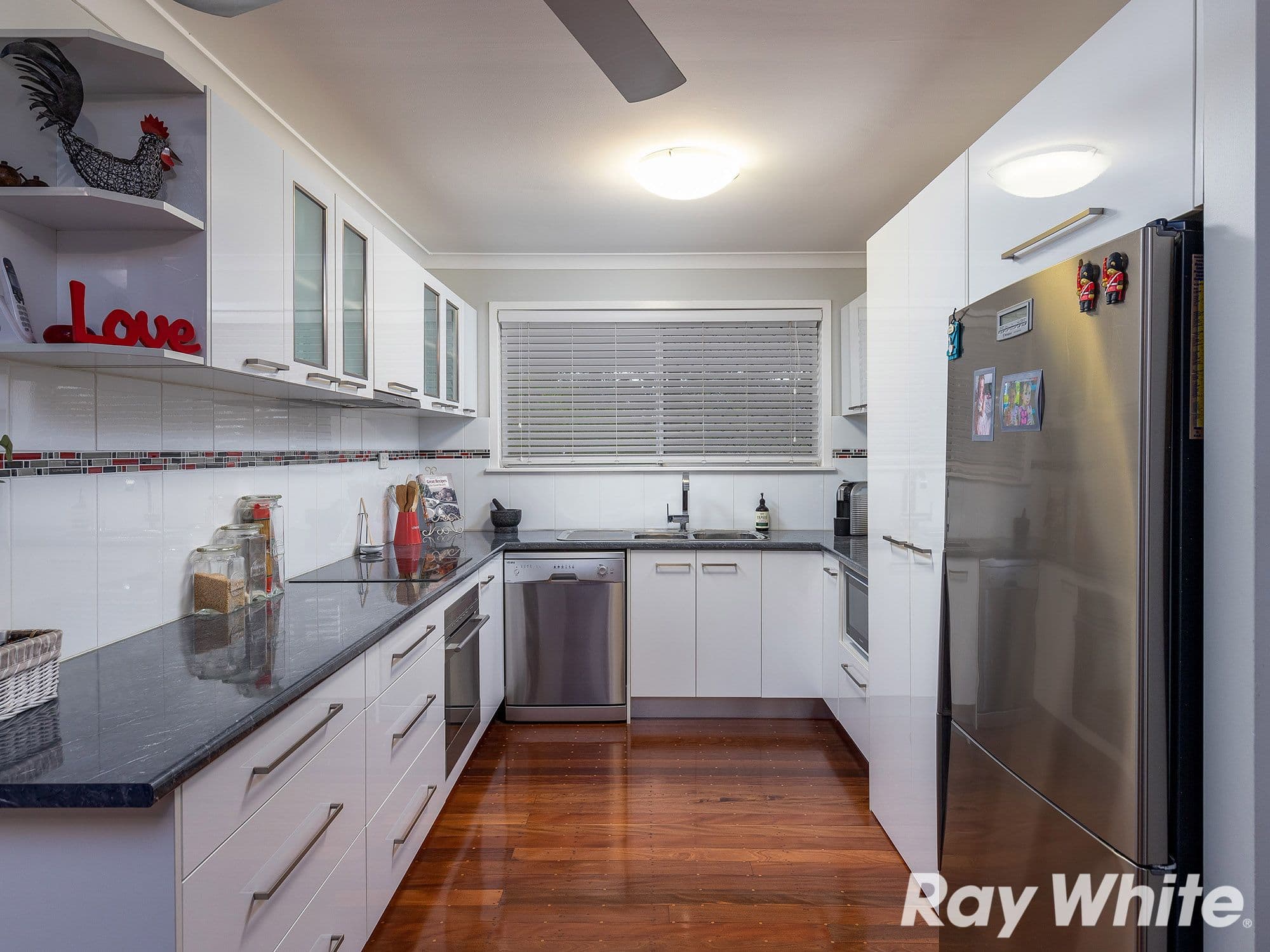 2 Kirinya Street, Ferny Hills QLD 4055, Ferny Hills - Thumbnail 7