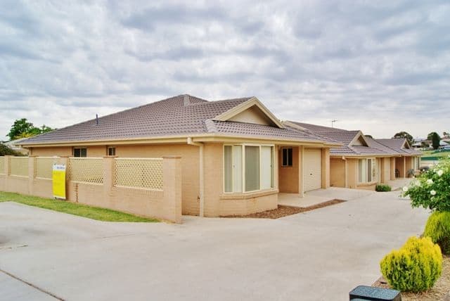 9 Jimmy Noonan Close, YOUNG NSW 2594, Young - Image 1
