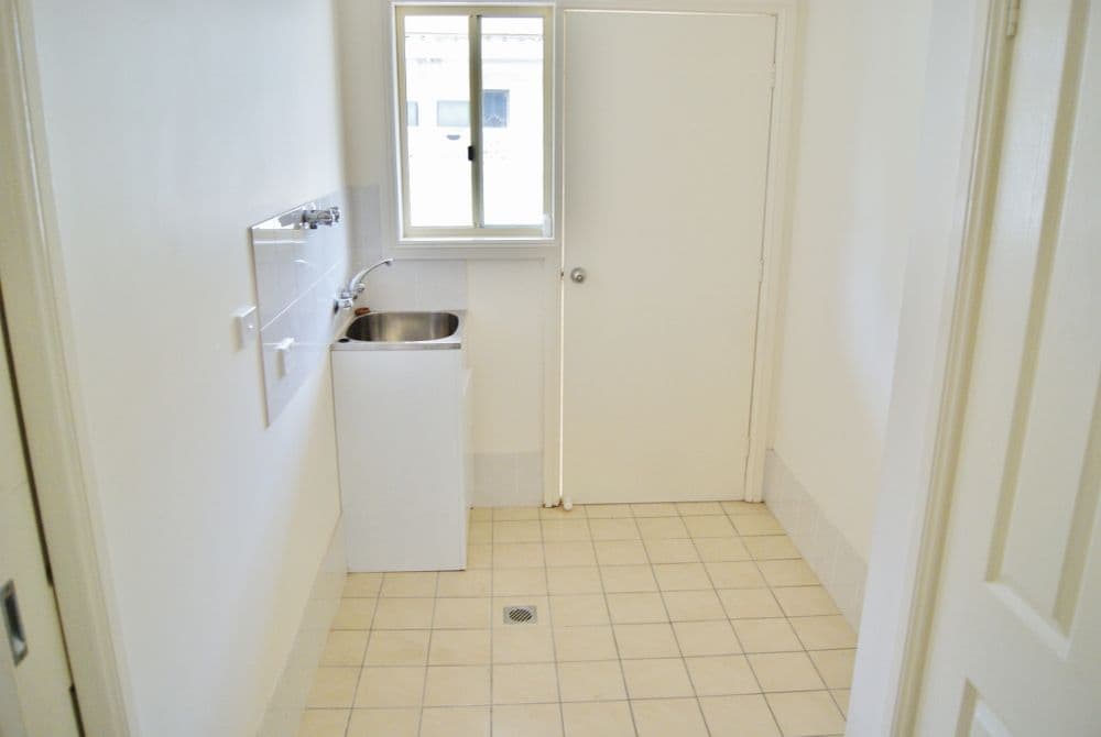 9 Jimmy Noonan Close, YOUNG NSW 2594, Young - Thumbnail 7