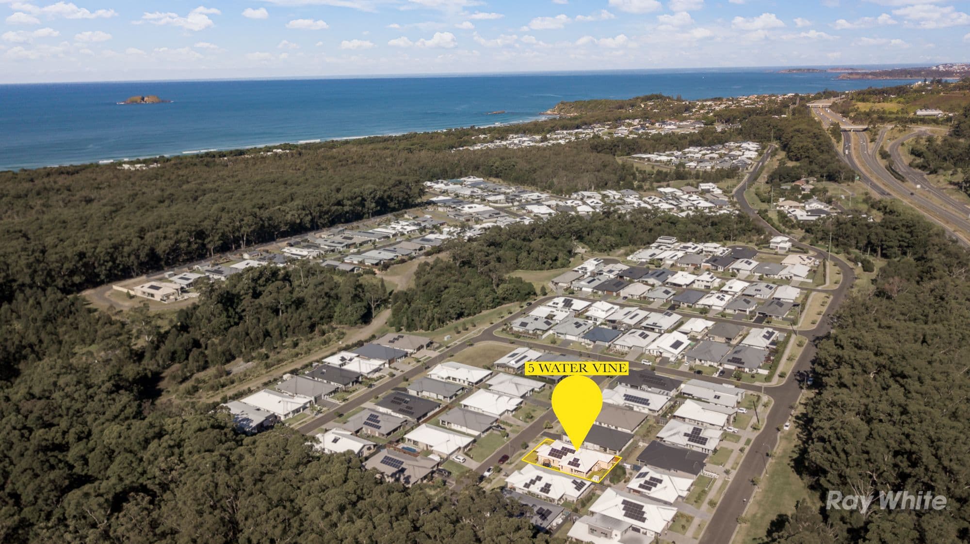 5 Water Vine Street, Sapphire Beach NSW 2450, Sapphire Beach - Thumbnail 2