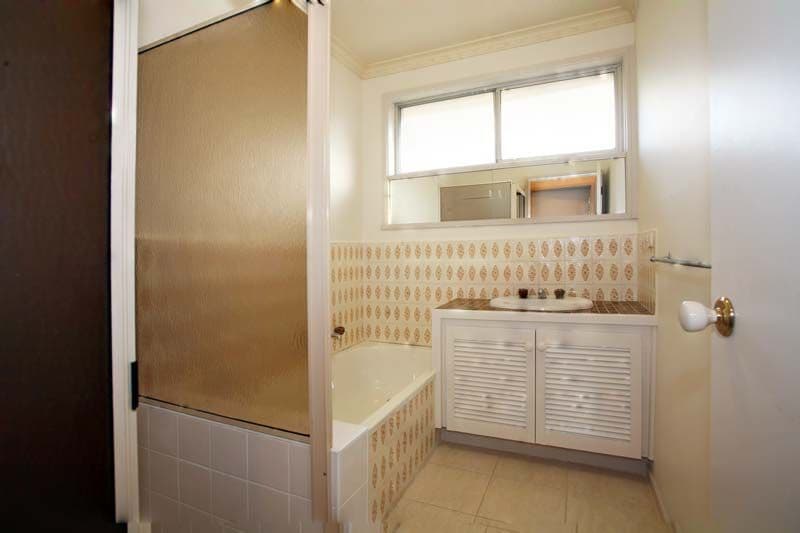 11 Allambie Place, BURWOOD VIC 3125, Burwood - Thumbnail 2