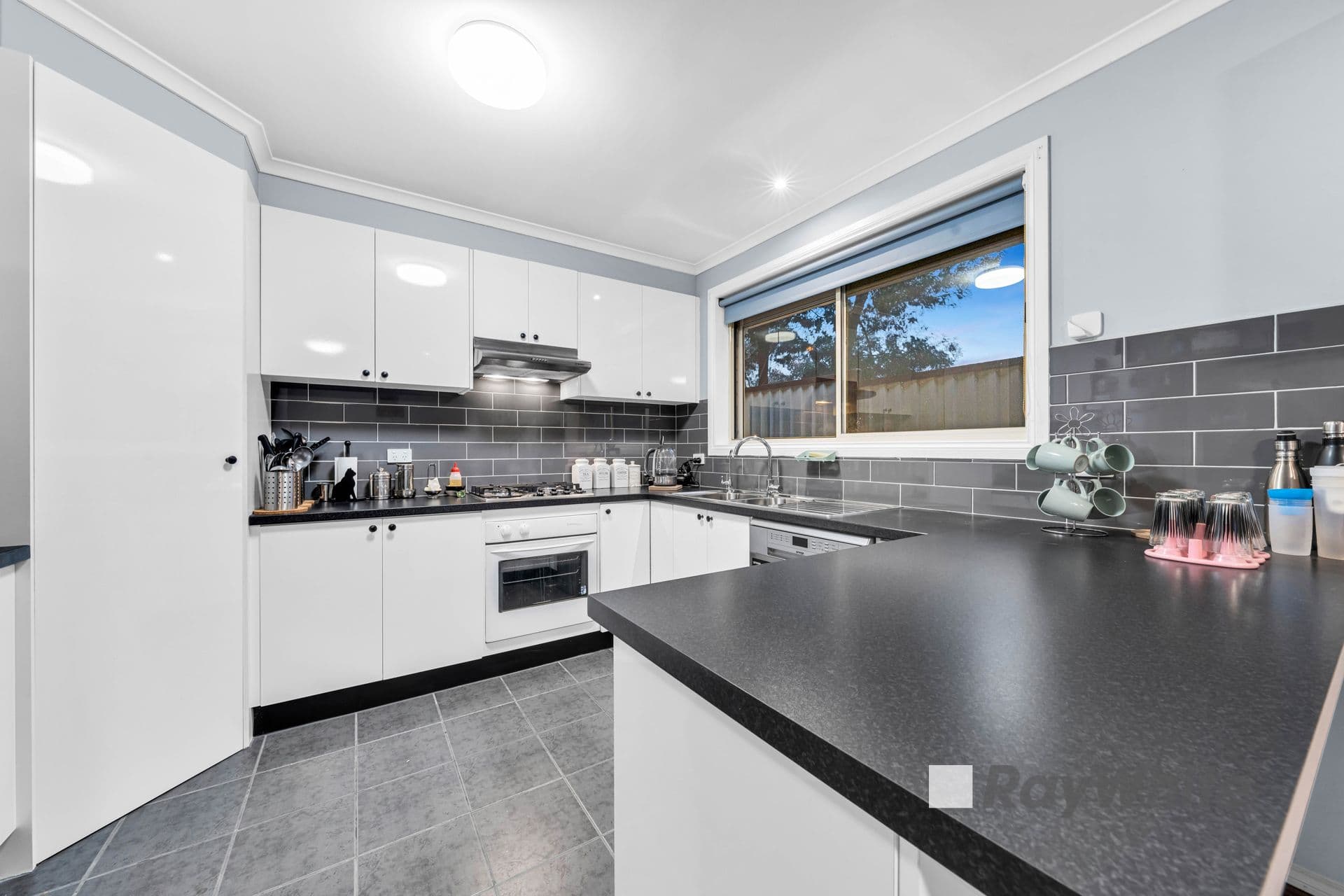 107 Kurrajong Road, Narre Warren VIC 3805, Narre Warren - Thumbnail 4