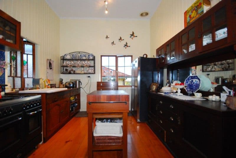 8 Kooemba Street, NEWMARKET QLD 4051, Newmarket - Thumbnail 3