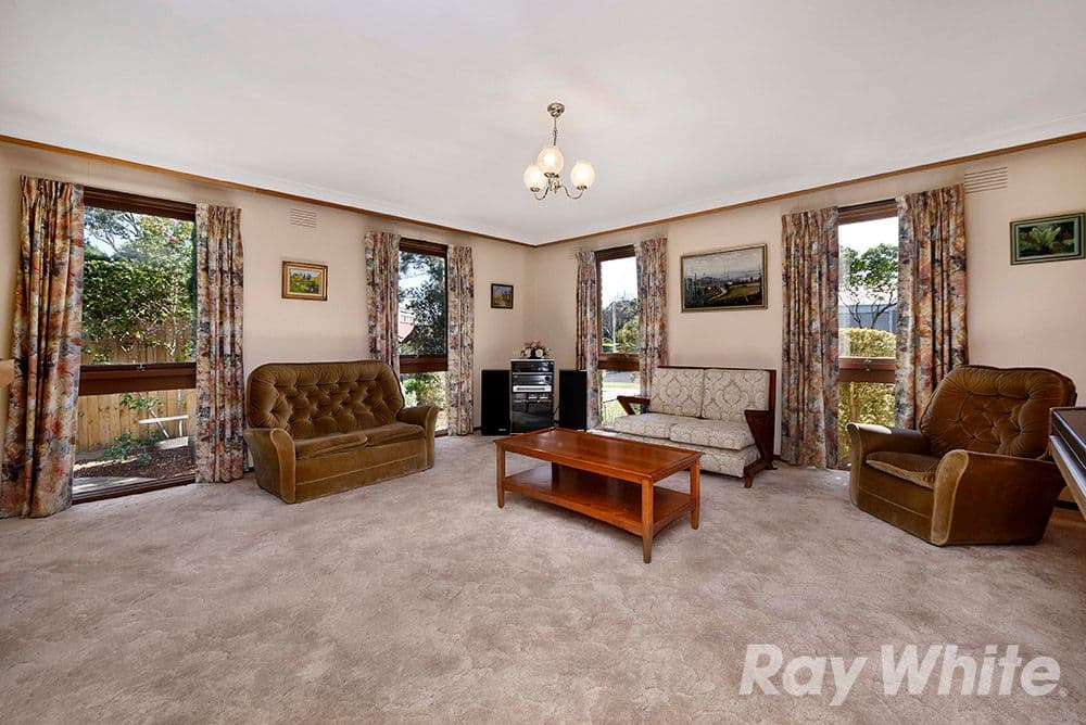 2 Lexton Court, Vermont South VIC 3133, Vermont South - Thumbnail 2