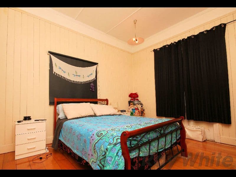 5 Boundary Street, Bundamba QLD 4304, Bundamba - Thumbnail 4