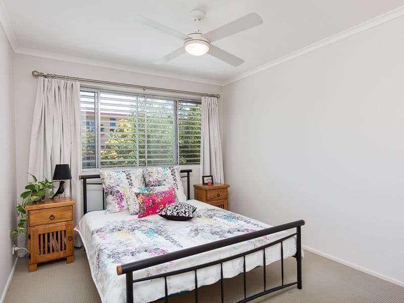 45 Kitchener Street, COORPAROO QLD 4151, Coorparoo - Thumbnail 5