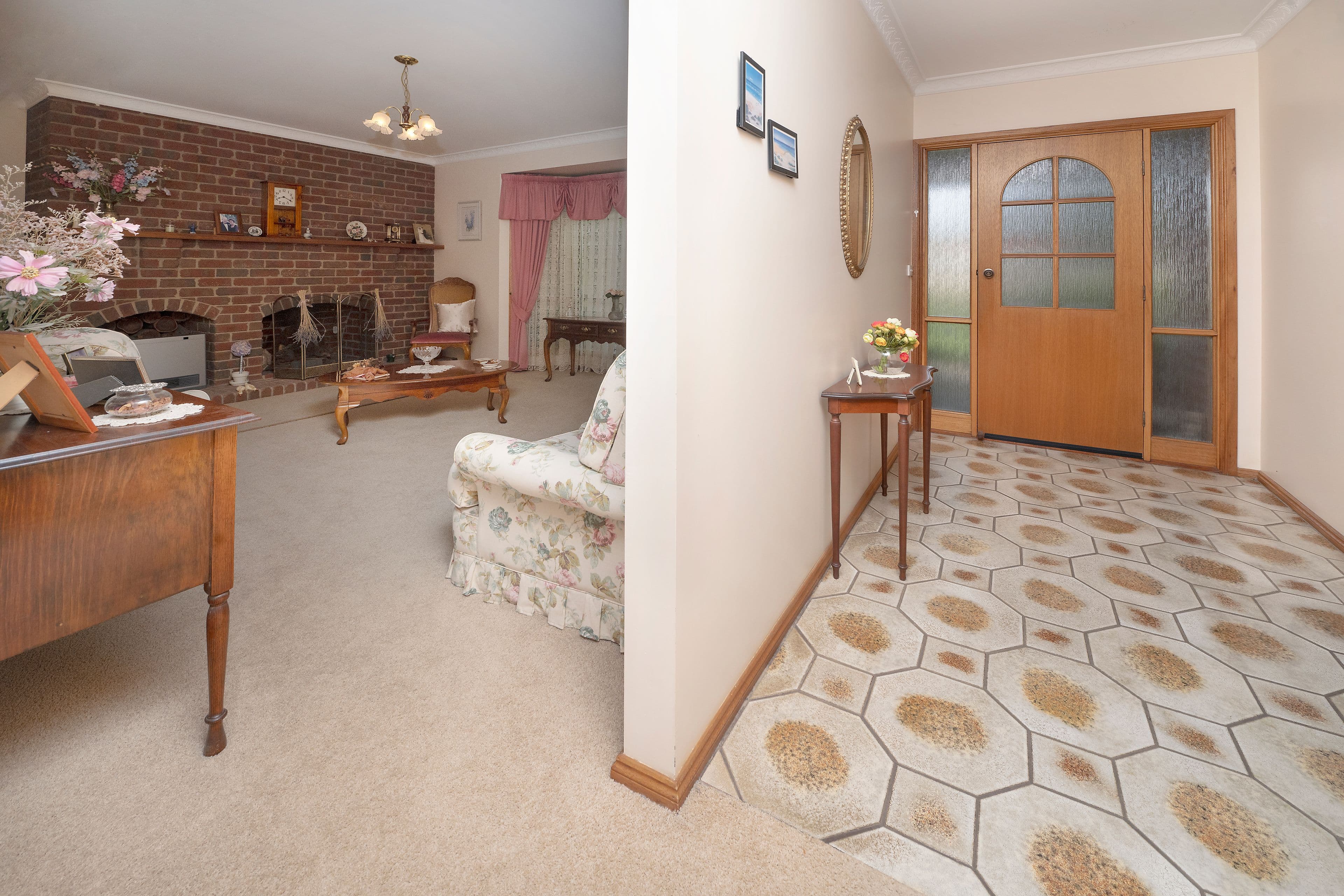 16 Poole Boulevard, Swan Hill VIC 3585, Swan Hill - Thumbnail 2
