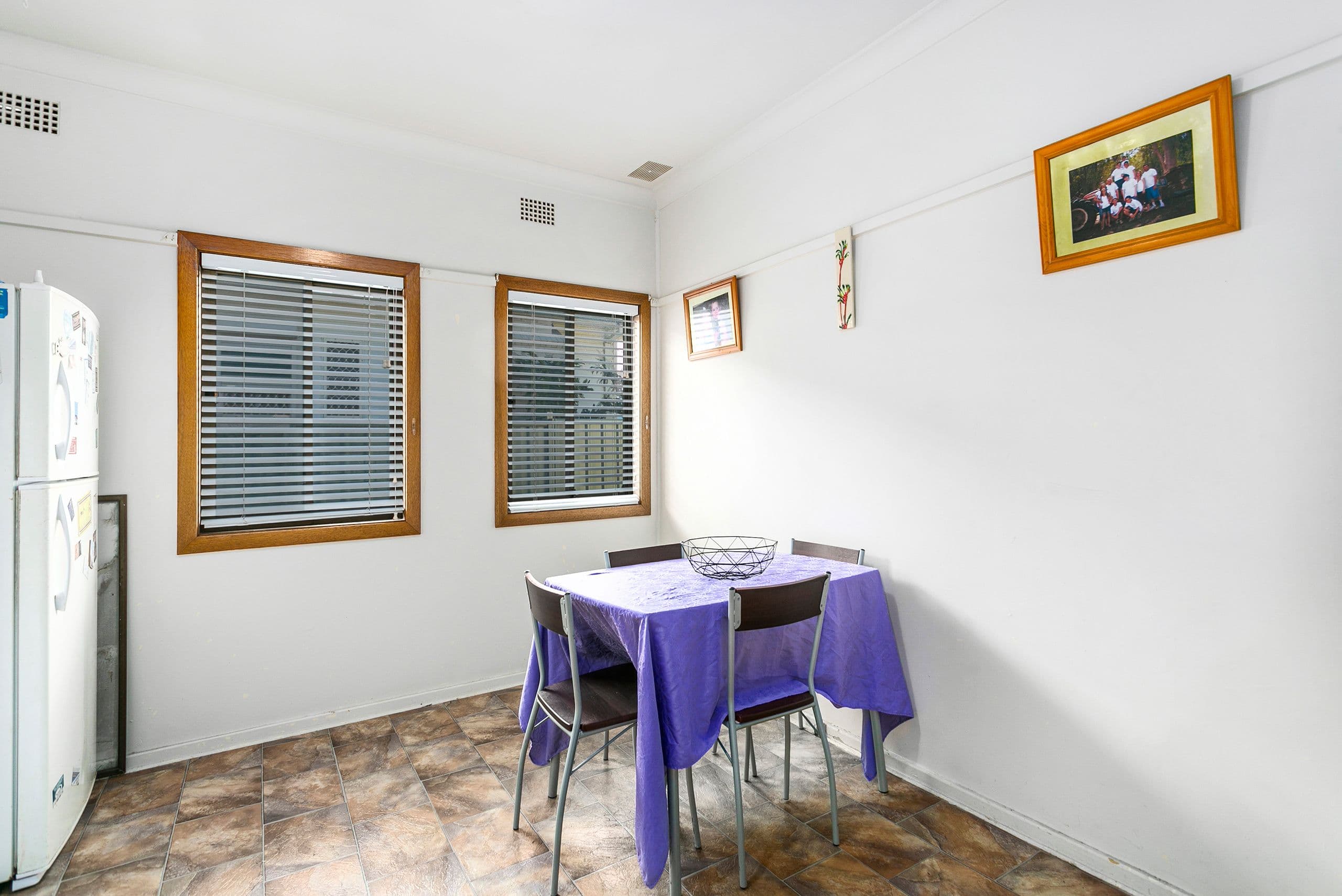 14 Hoskins Avenue, Warrawong - Thumbnail 3