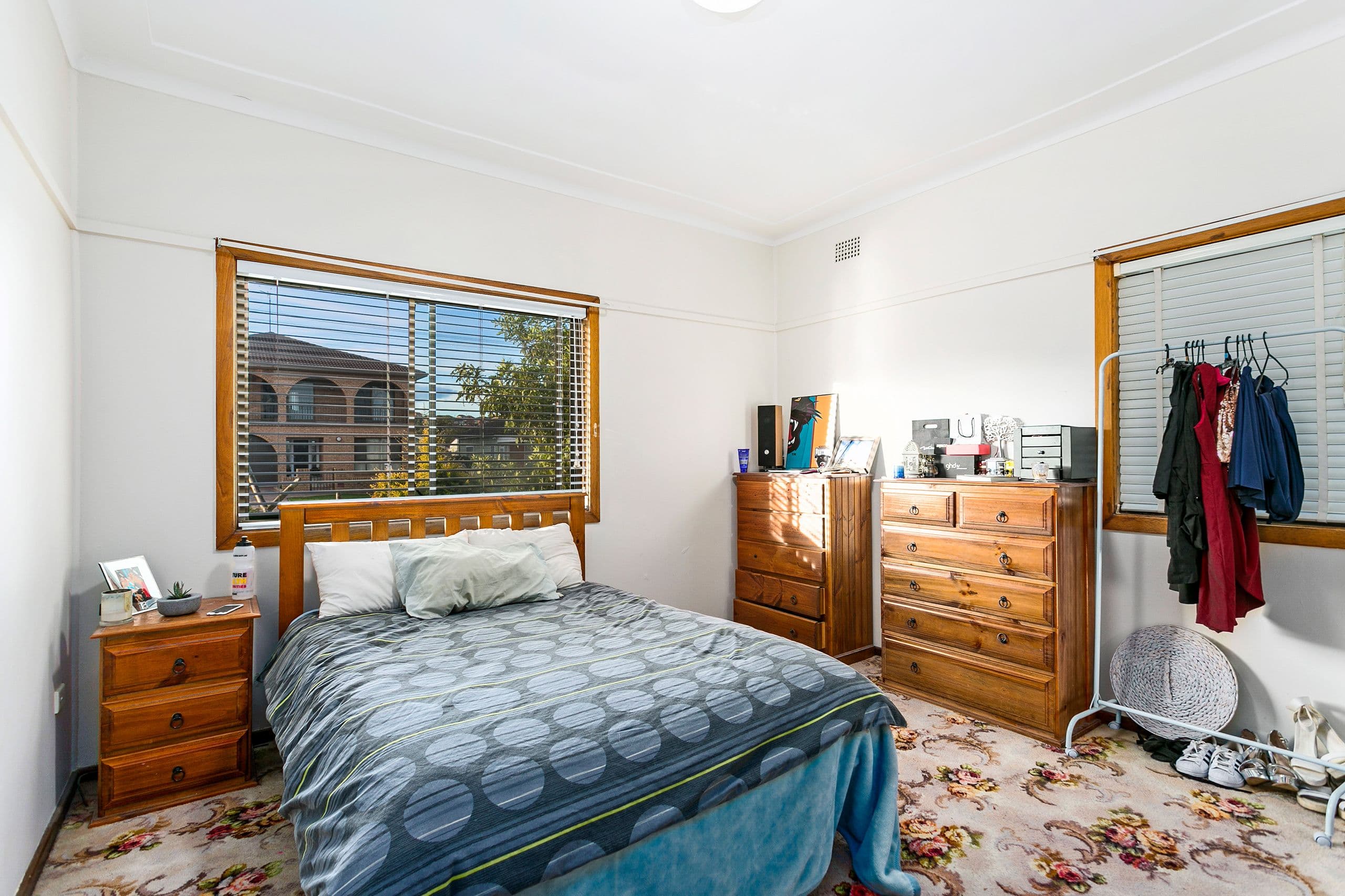14 Hoskins Avenue, Warrawong - Thumbnail 4