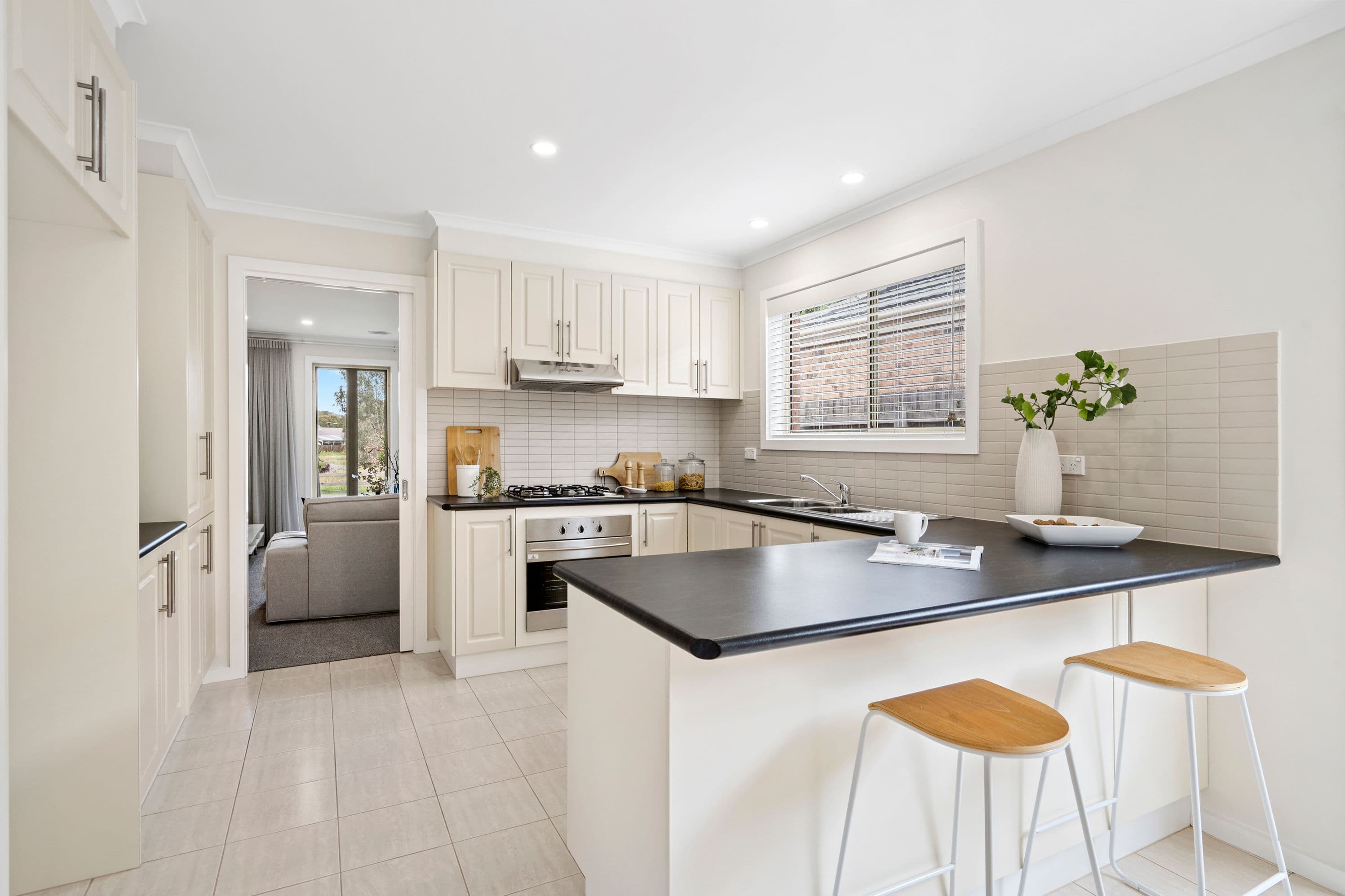 22 Embling Avenue, South Morang VIC 3752, South Morang - Thumbnail 3
