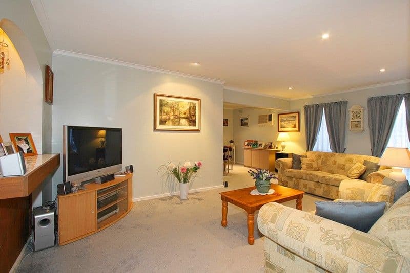 6 McGuigan Grove, Ferntree Gully VIC 3156, Ferntree Gully - Thumbnail 3