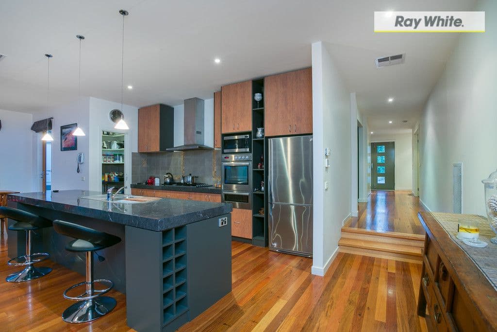 50 Warrain Avenue, ROSEBUD VIC 3939, Rosebud - Thumbnail 2