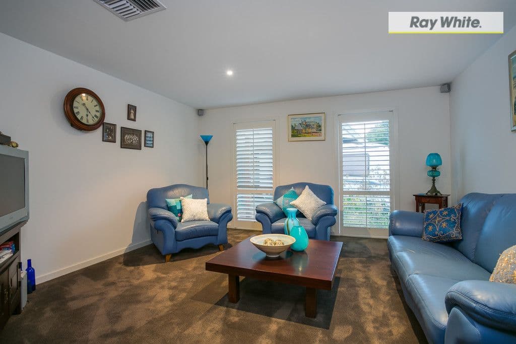50 Warrain Avenue, ROSEBUD VIC 3939, Rosebud - Thumbnail 3