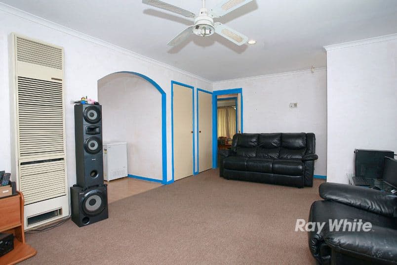 92 Gipps Crescent, CRANBOURNE NORTH VIC 3977, Cranbourne North - Thumbnail 7