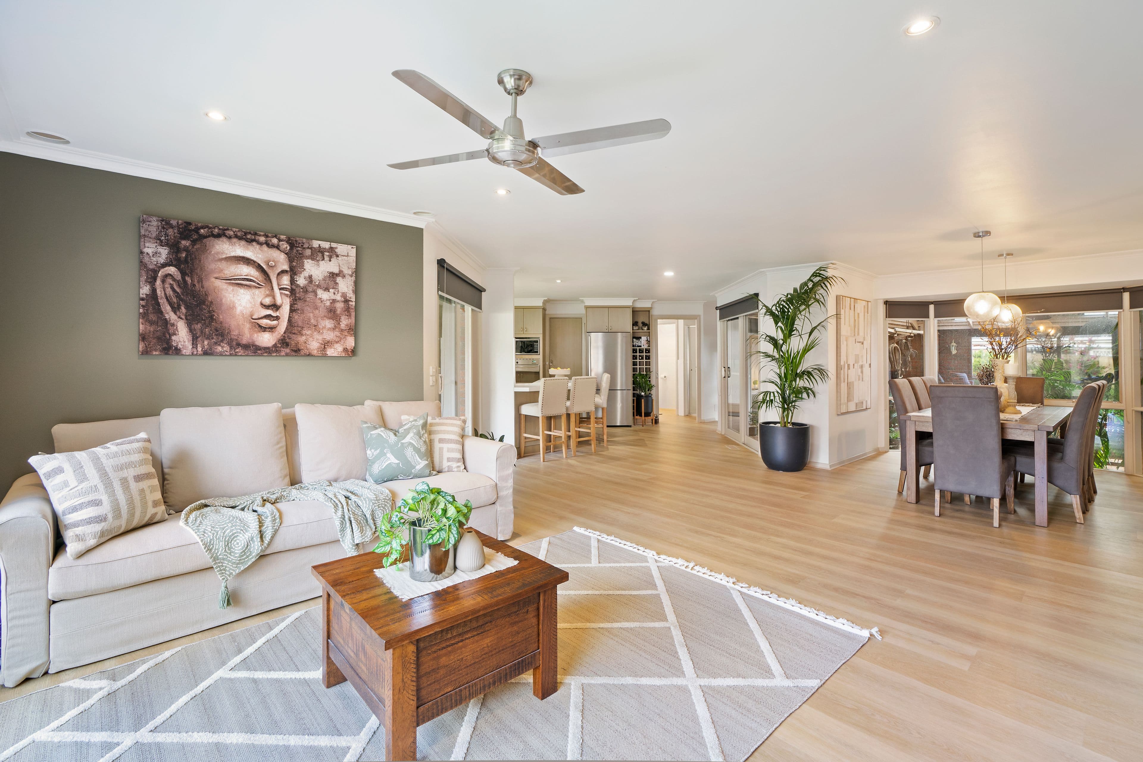 6 Pennycross Court, Rowville VIC 3178, Rowville - Thumbnail 4
